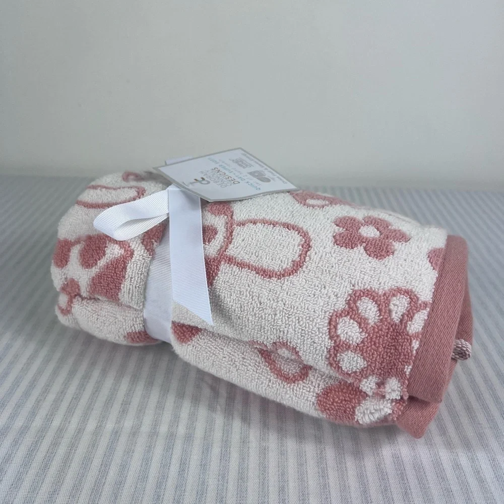 Deborah Connolly Mushroom Finger Tip Towels Pink White Quick Dry Set of 2 NEW